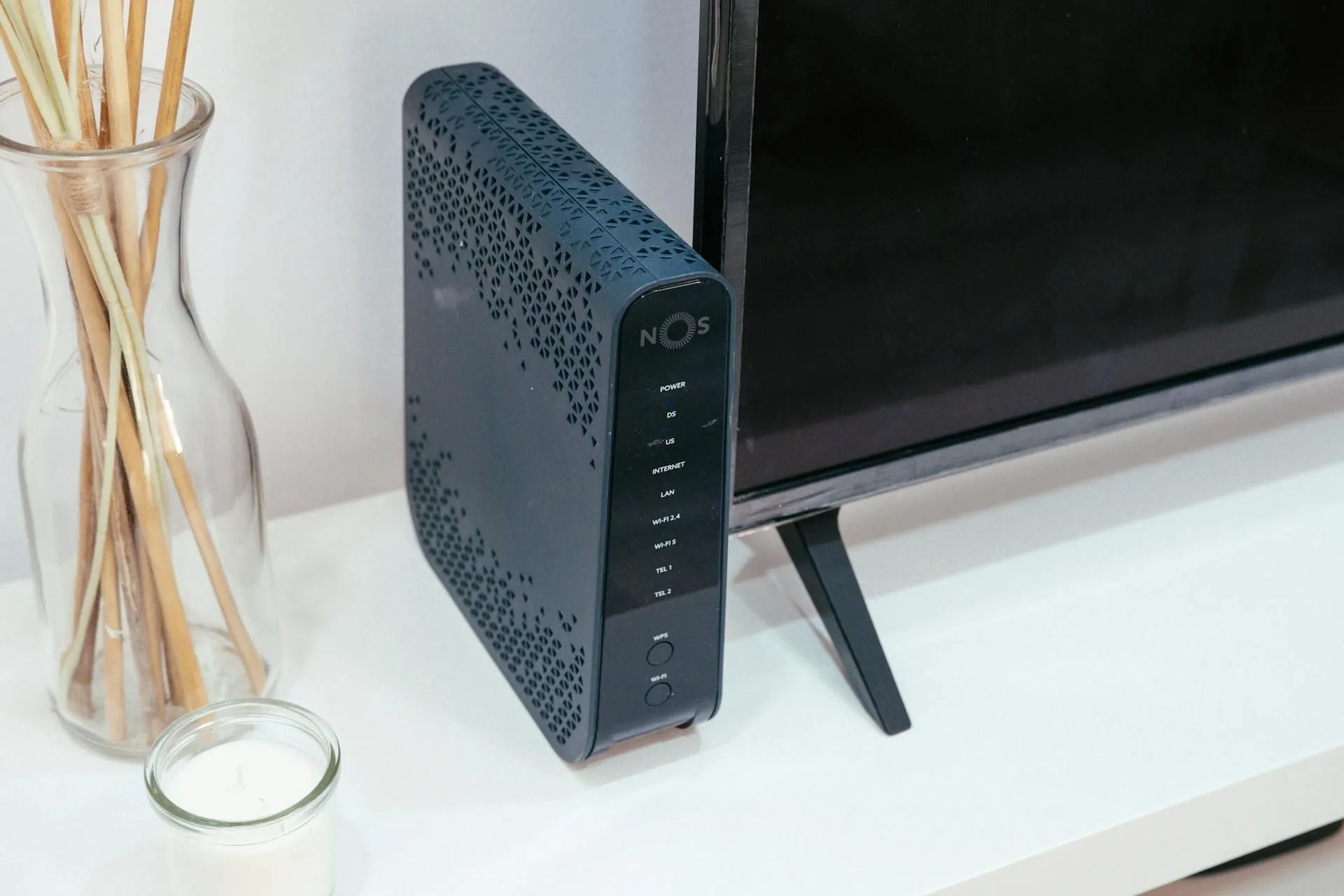 Bộ định tuyến (router) kết nối internet trong môi trường gia đình