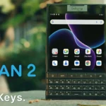 Điện thoại Unihertz Titan 2 với bàn phím QWERTY vật lý và màn hình vuông