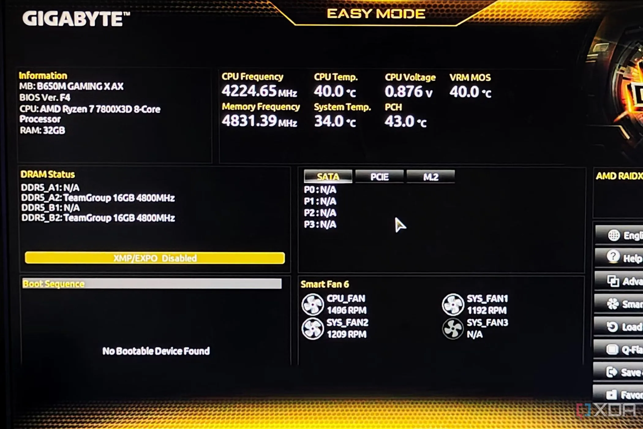 Giao diện BIOS của bo mạch chủ Gigabyte
