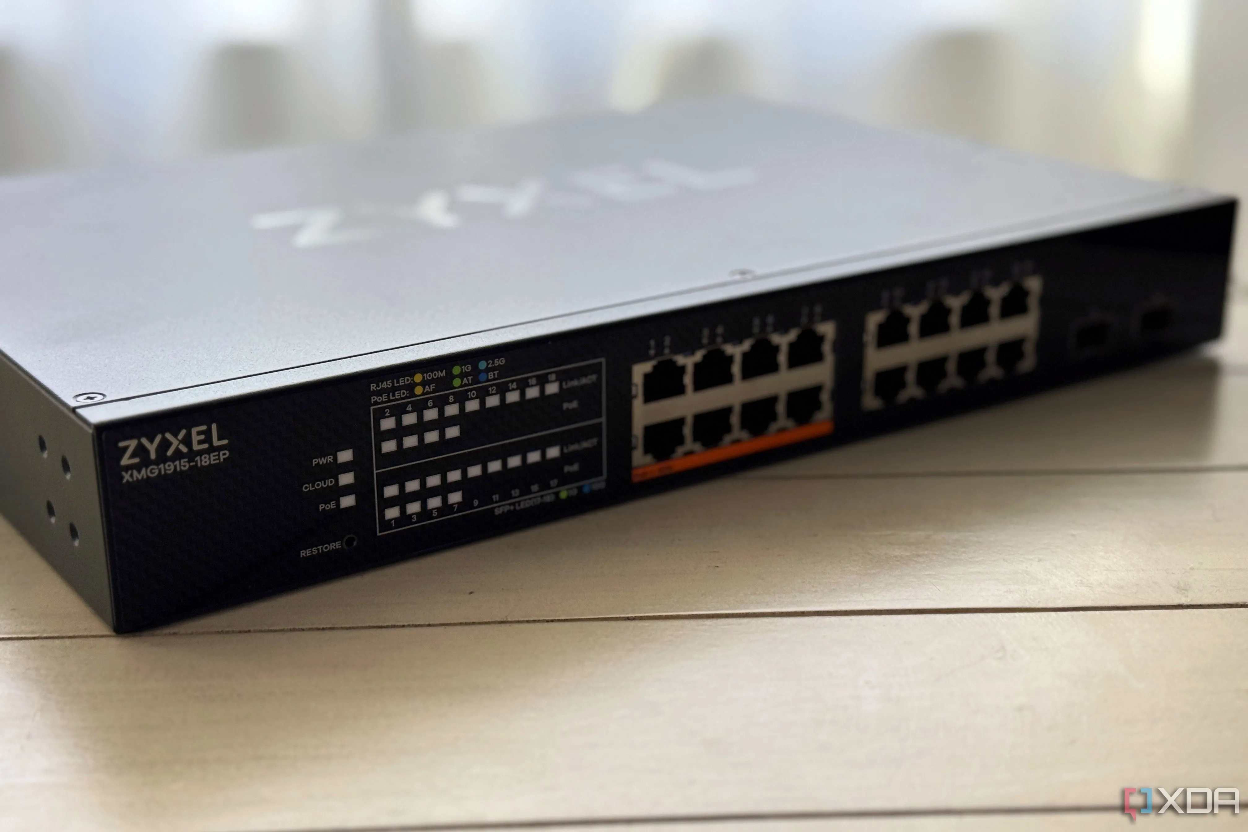 Thiết bị switch mạng có quản lý (managed switch) Zyxel