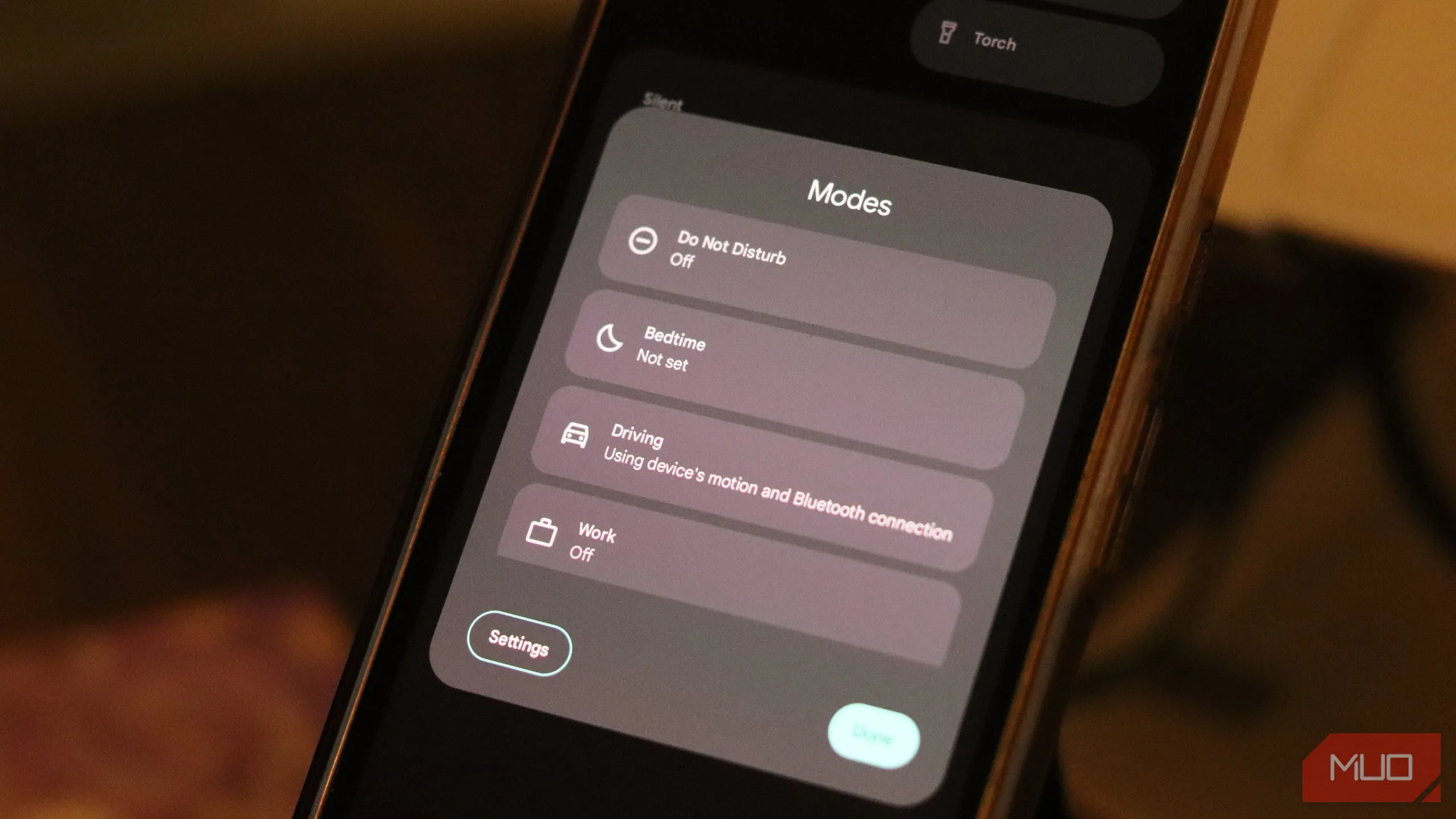 Chế độ Ngủ (Bedtime mode) được kích hoạt trên thanh thông báo nhanh của Google Pixel