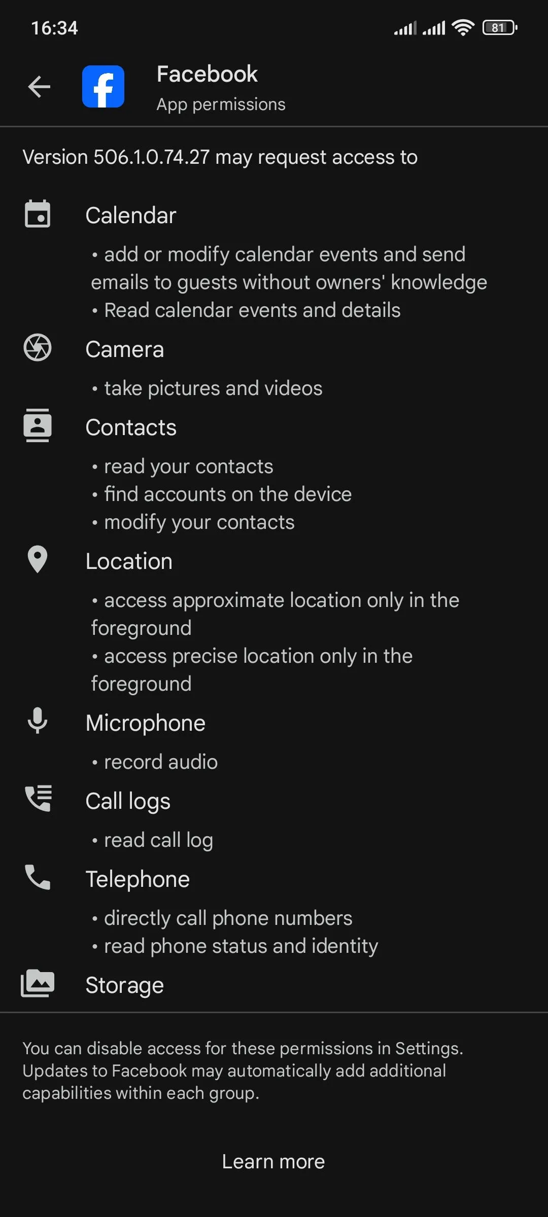 Danh sách các quyền truy cập được yêu cầu bởi ứng dụng Facebook trên Google Play Store, bao gồm quyền đối với danh bạ và vị trí