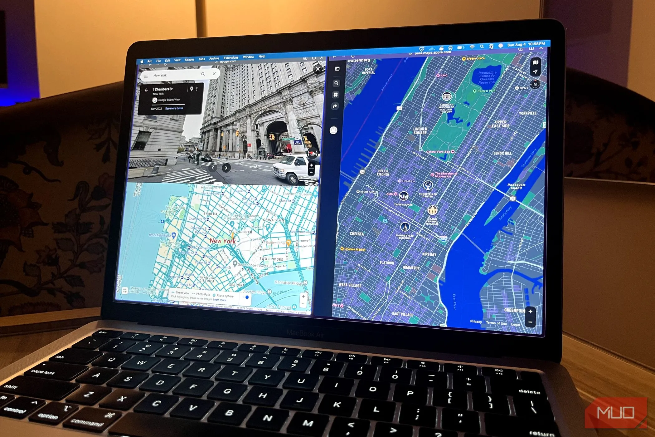 Giao diện so sánh Google Maps và Apple Maps hiển thị trên trình duyệt MacBook Air