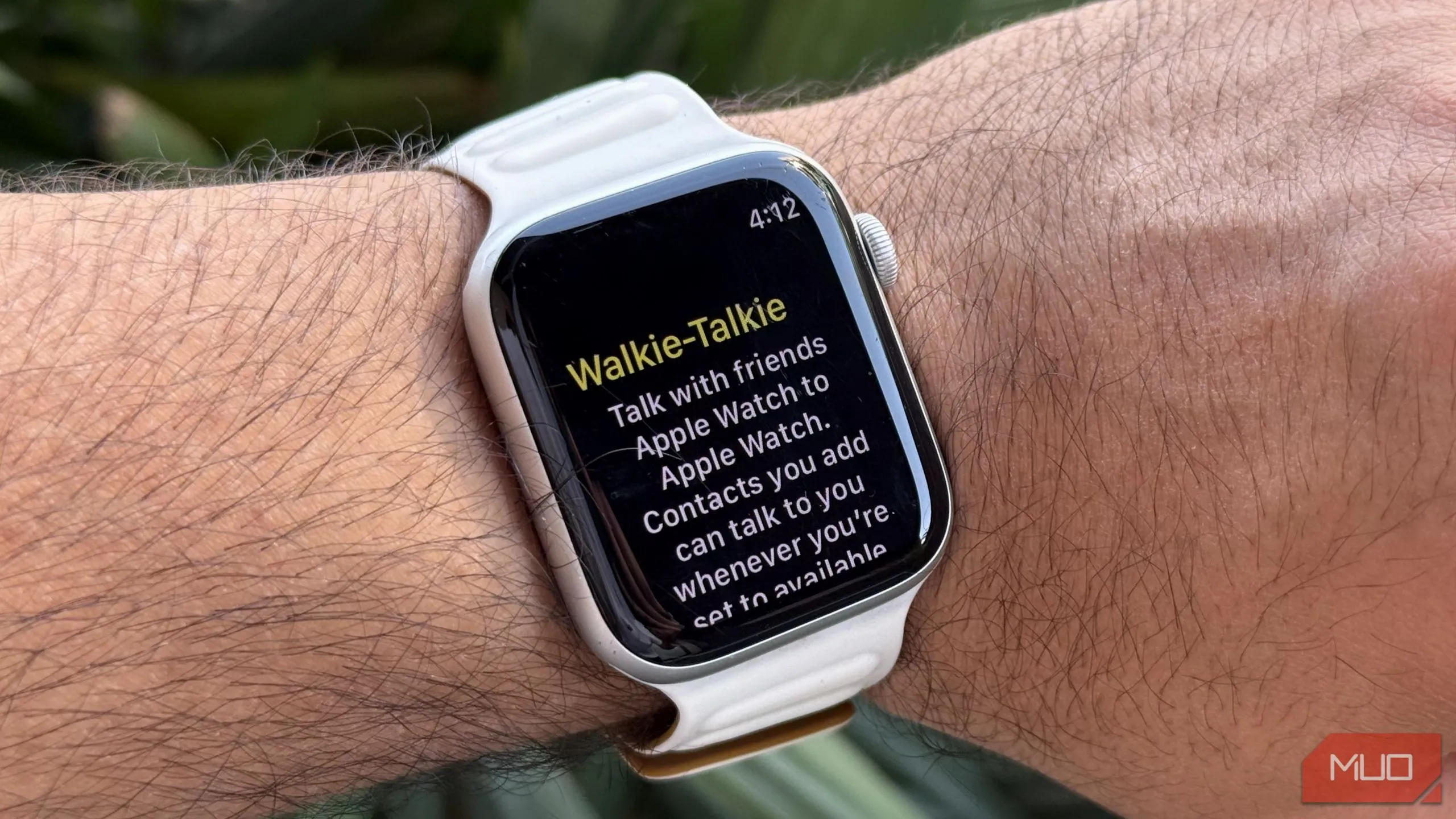 Giao diện tính năng Walkie-Talkie trên Apple Watch, cho phép gửi tin nhắn thoại tức thì qua mạng internet.