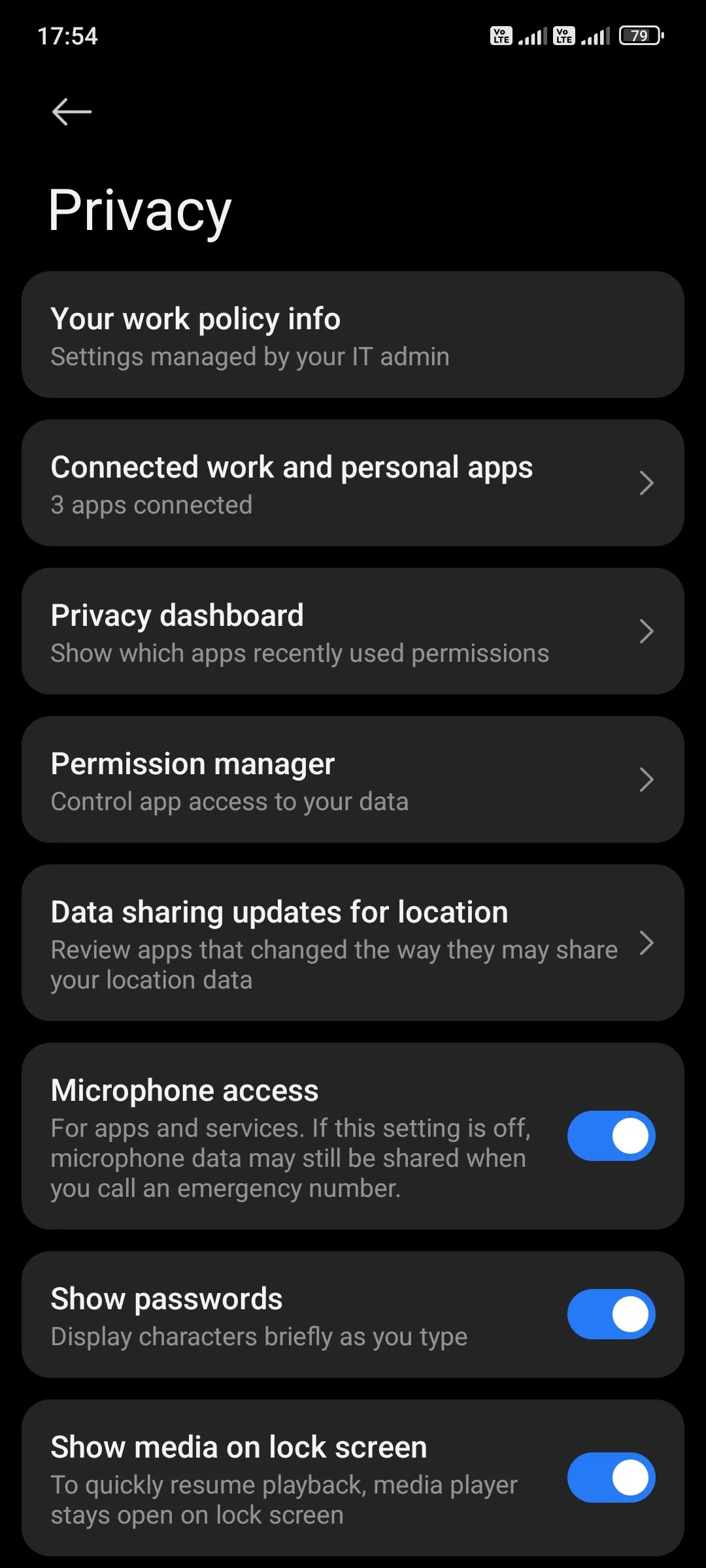 Màn hình cài đặt quyền riêng tư trên Android hiển thị tùy chọn &quot;Trình quản lý quyền&quot;, giúp người dùng kiểm soát quyền truy cập ứng dụng