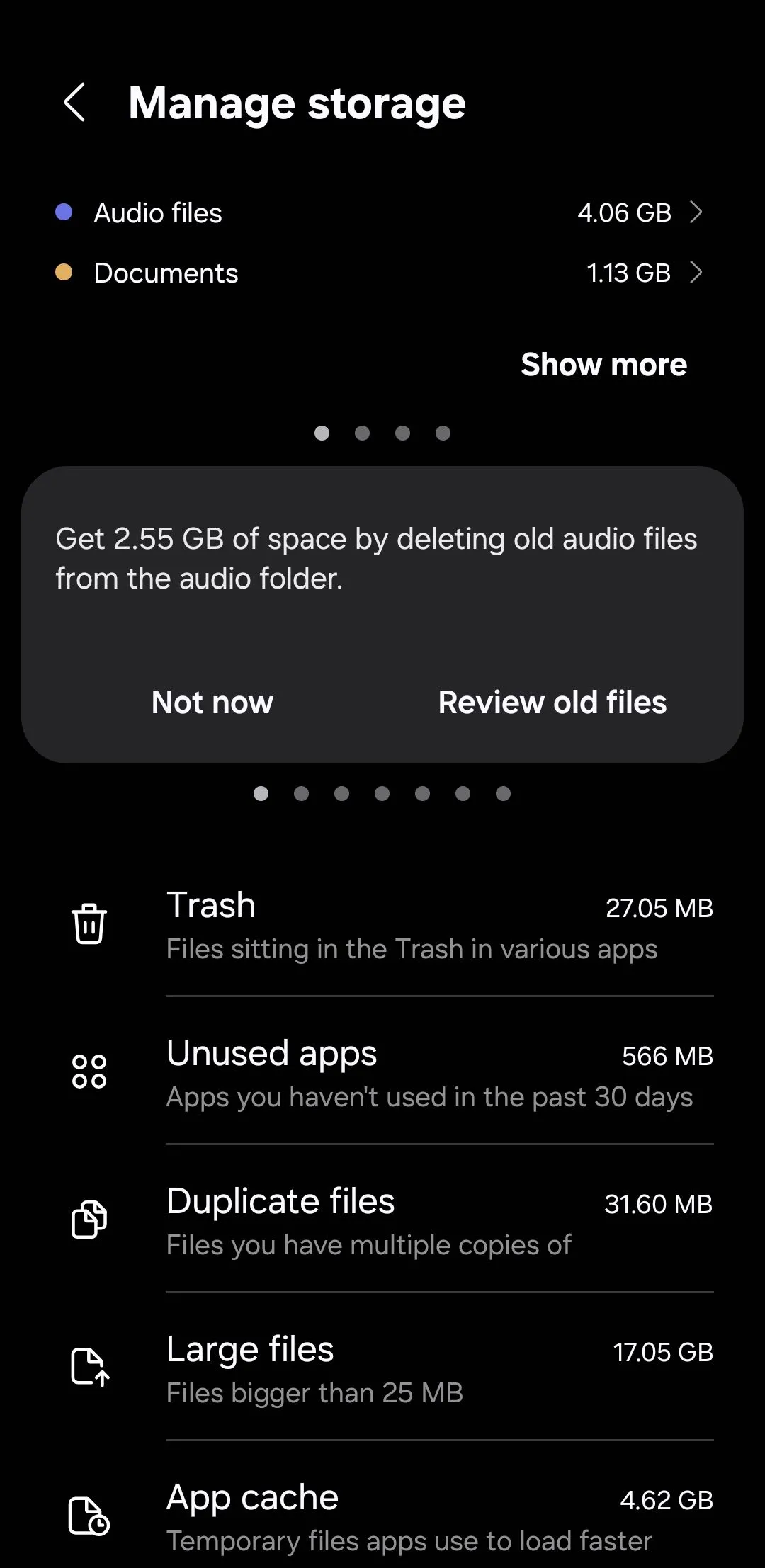 Mục 'Tệp trùng lặp' trong menu Lưu trữ của điện thoại Samsung Galaxy.