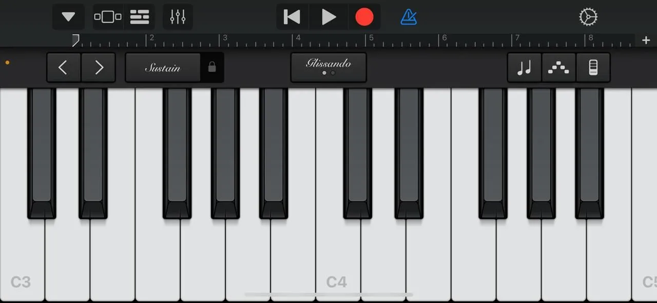 Bàn phím piano ảo trong ứng dụng GarageBand trên iPhone, biểu tượng cho khả năng tạo nhạc chuyên nghiệp
