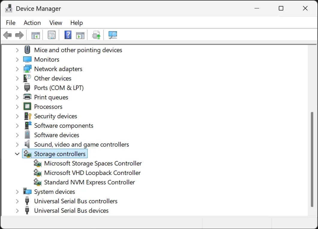 Bộ điều khiển lưu trữ (Storage controllers) được đánh dấu trong Trình quản lý Thiết bị của Windows, nơi người dùng có thể kiểm tra driver NVMe SSD.