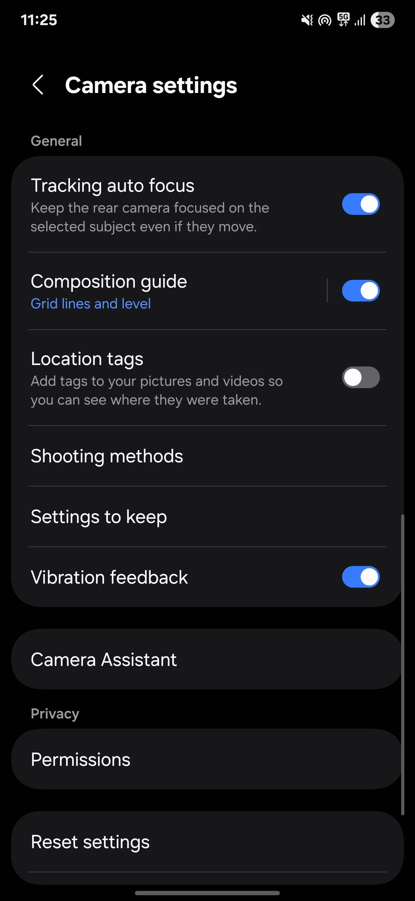 Cài đặt camera Samsung S25U hiển thị các phương pháp chụp ảnh (shooting methods) như voice control