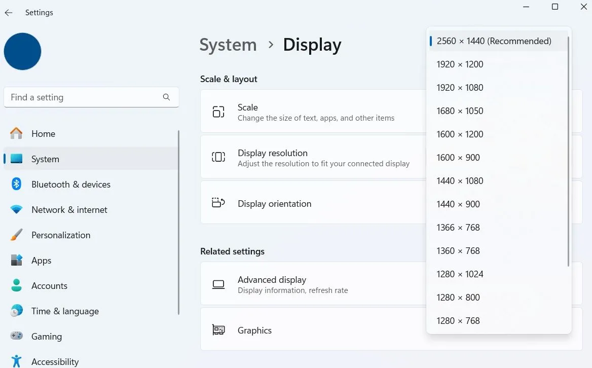 Cài đặt độ phân giải màn hình trong Windows 11