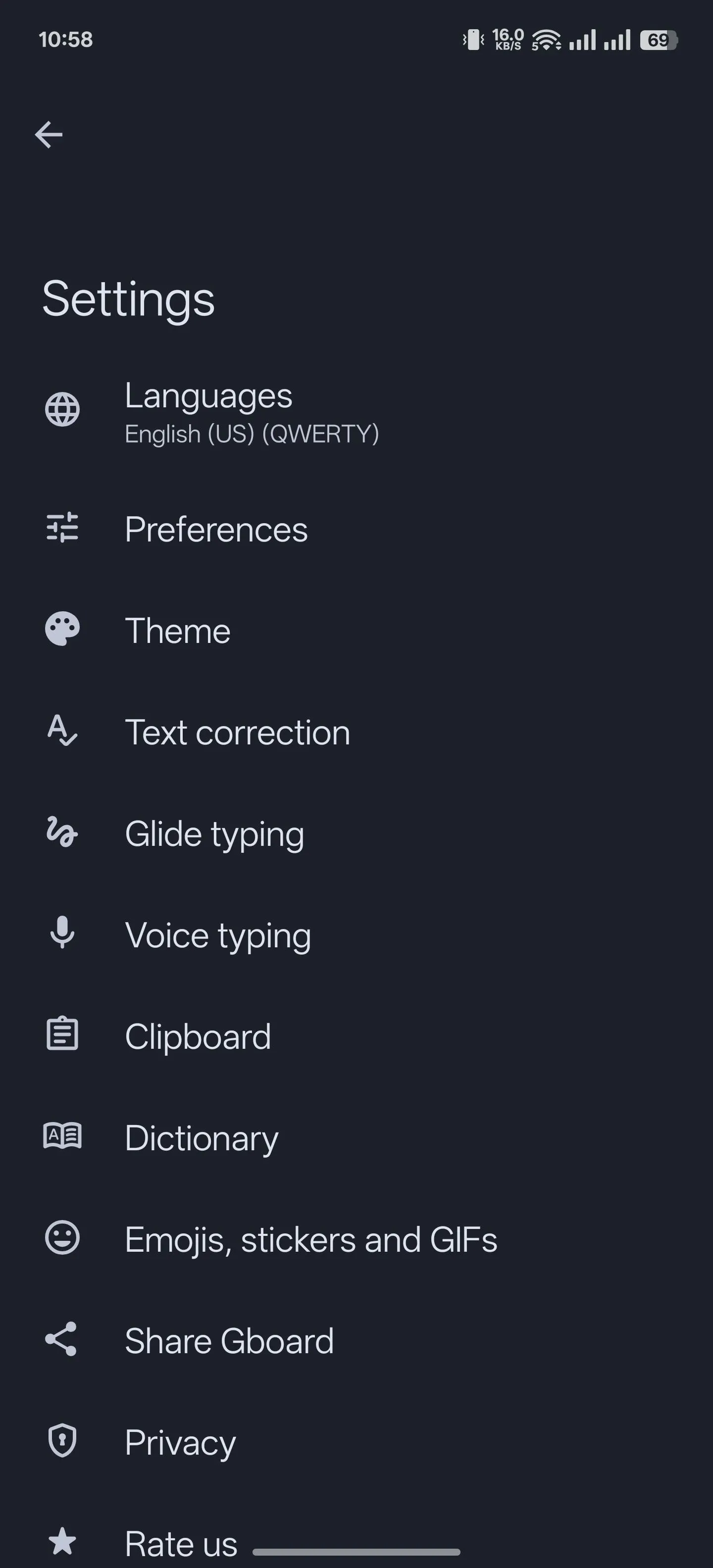 Cài đặt Gboard hiển thị tùy chọn 'Bảng nhớ tạm' để quản lý và lưu ảnh chụp màn hình vào clipboard.