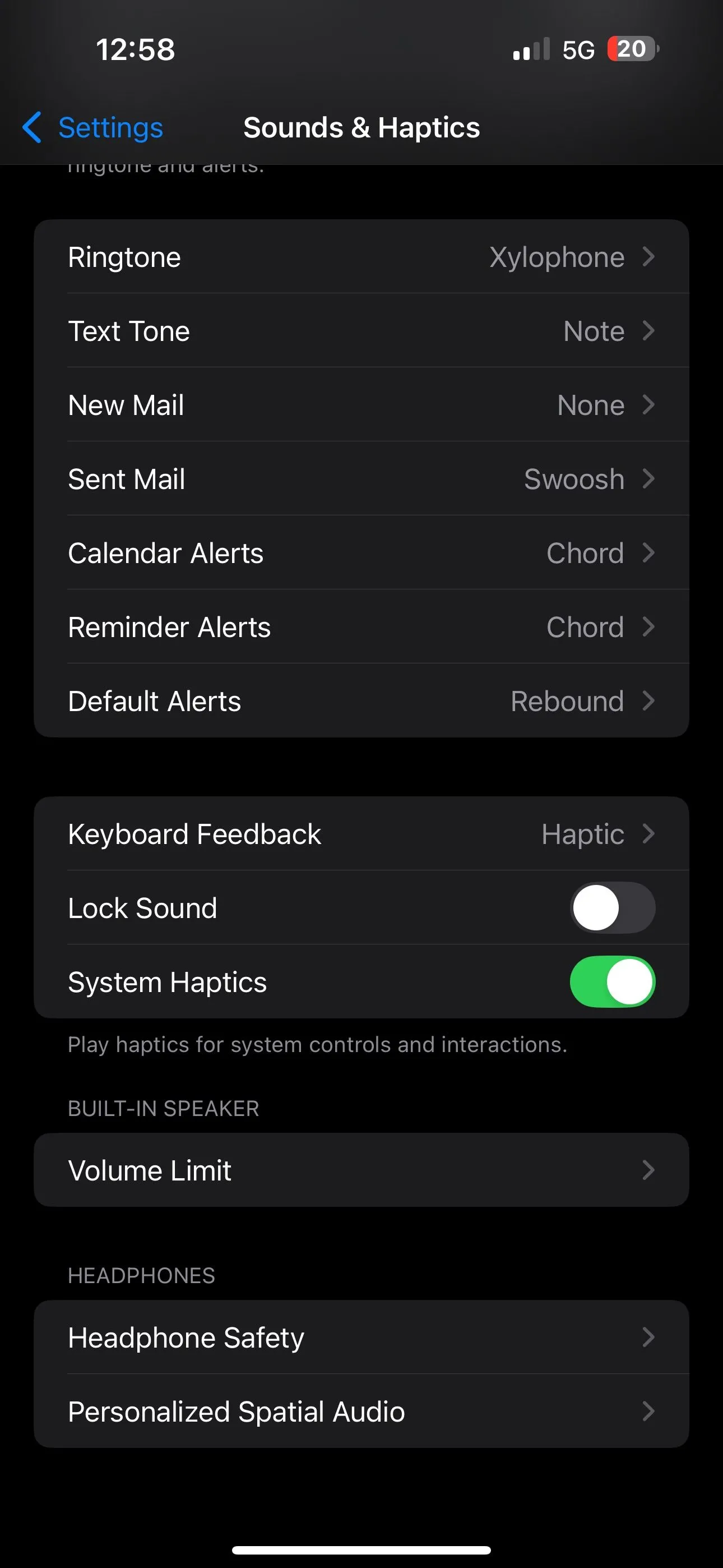 Cài đặt giới hạn âm lượng tối đa trong mục Âm thanh & Cảm ứng trên iPhone