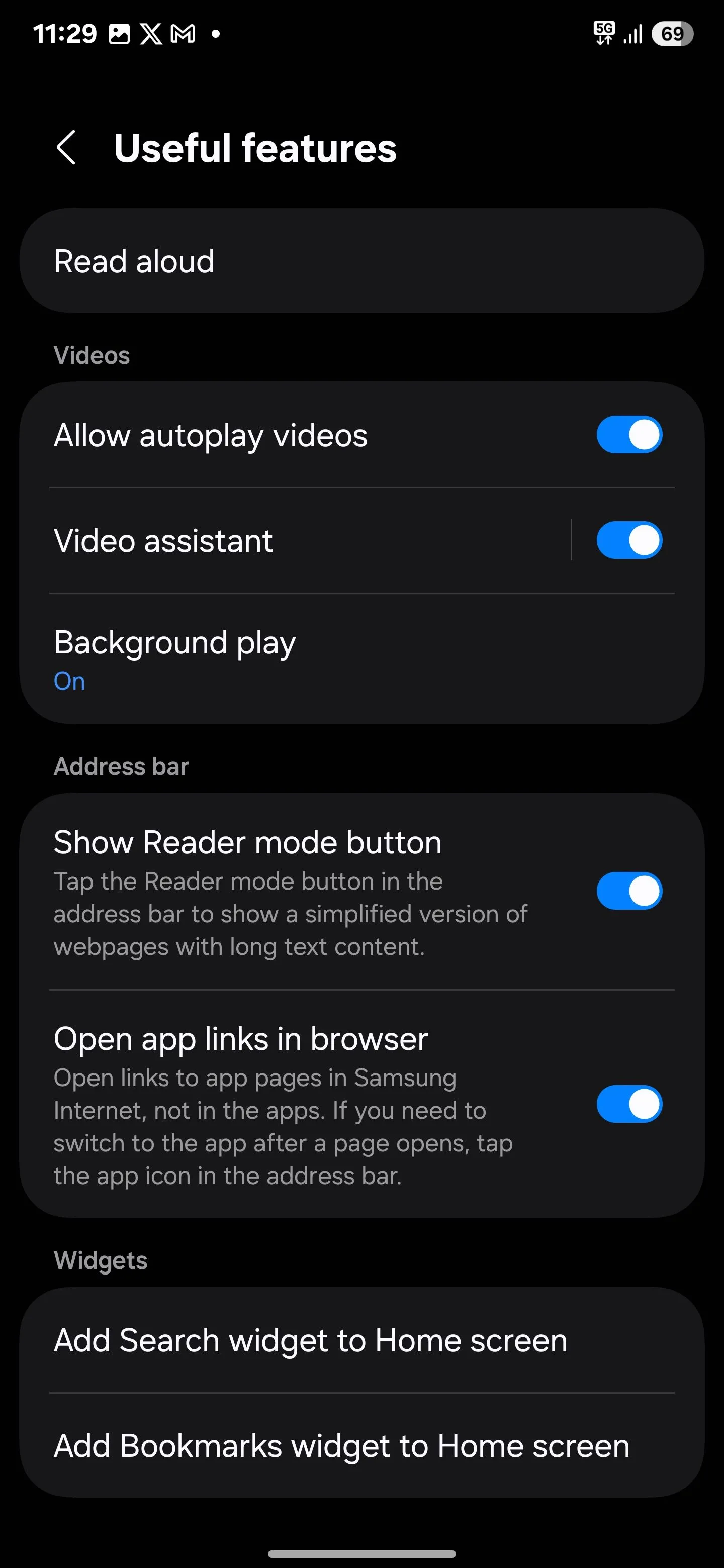 Cài đặt &quot;Phát trong nền&quot; đã được bật trong Samsung Internet, cho phép nghe YouTube khi tắt màn hình.