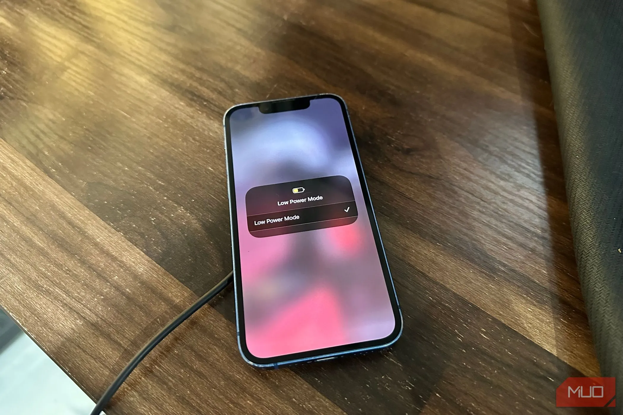 Chế độ Nguồn điện thấp trên iPhone