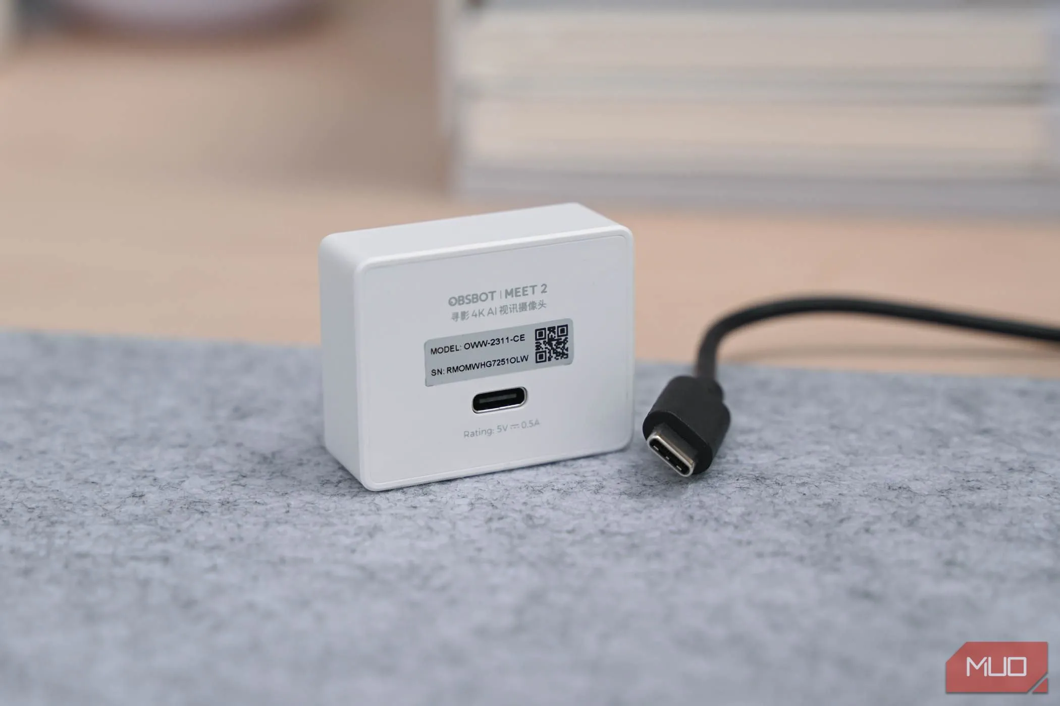 Cổng kết nối USB-C của OBSBOT Meet 2, làm nổi bật khả năng tương thích USB 2.0