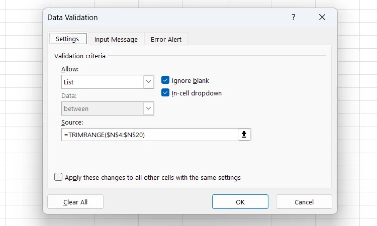 Cửa sổ cài đặt Data Validation (Xác thực dữ liệu) trong Excel, cho thấy cách áp dụng hàm TRIMRANGE vào trường 'Source' để làm sạch danh sách nguồn.
