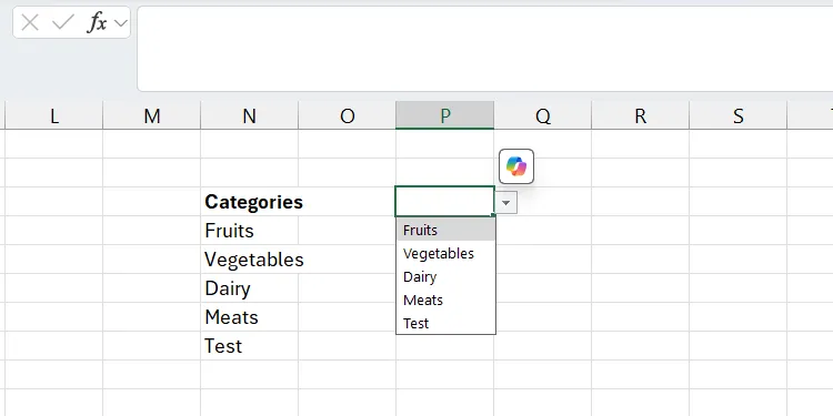 Danh sách thả xuống trong Excel đã được làm sạch, loại bỏ khoảng trắng thừa nhờ ứng dụng hàm TRIMRANGE trong thiết lập Data Validation, cải thiện trải nghiệm người dùng.