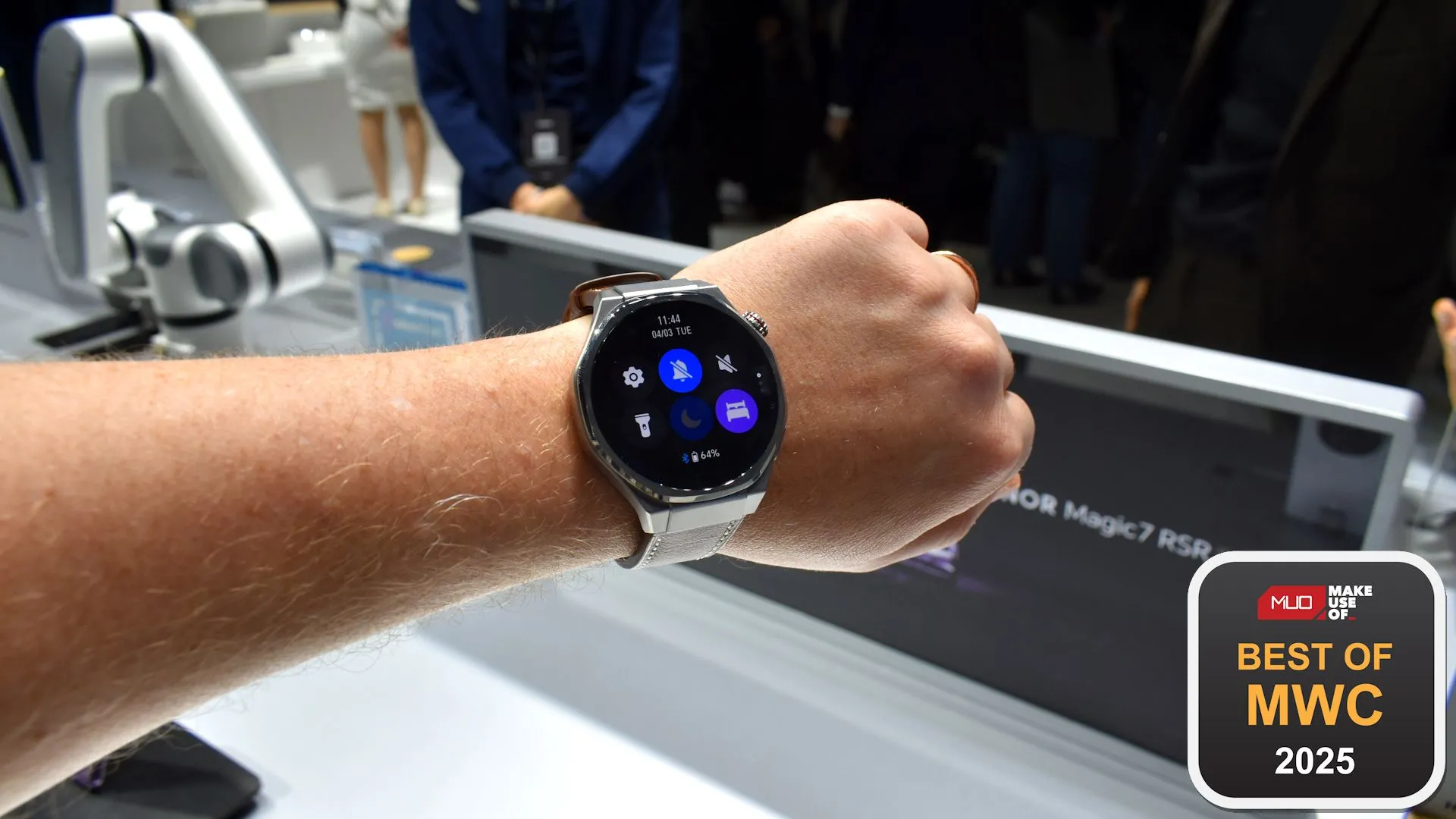 Đồng hồ thông minh Honor Watch 5 Ultra nhận giải thưởng tại MWC 2025, nổi bật với màn hình AMOLED và pin bền bỉ