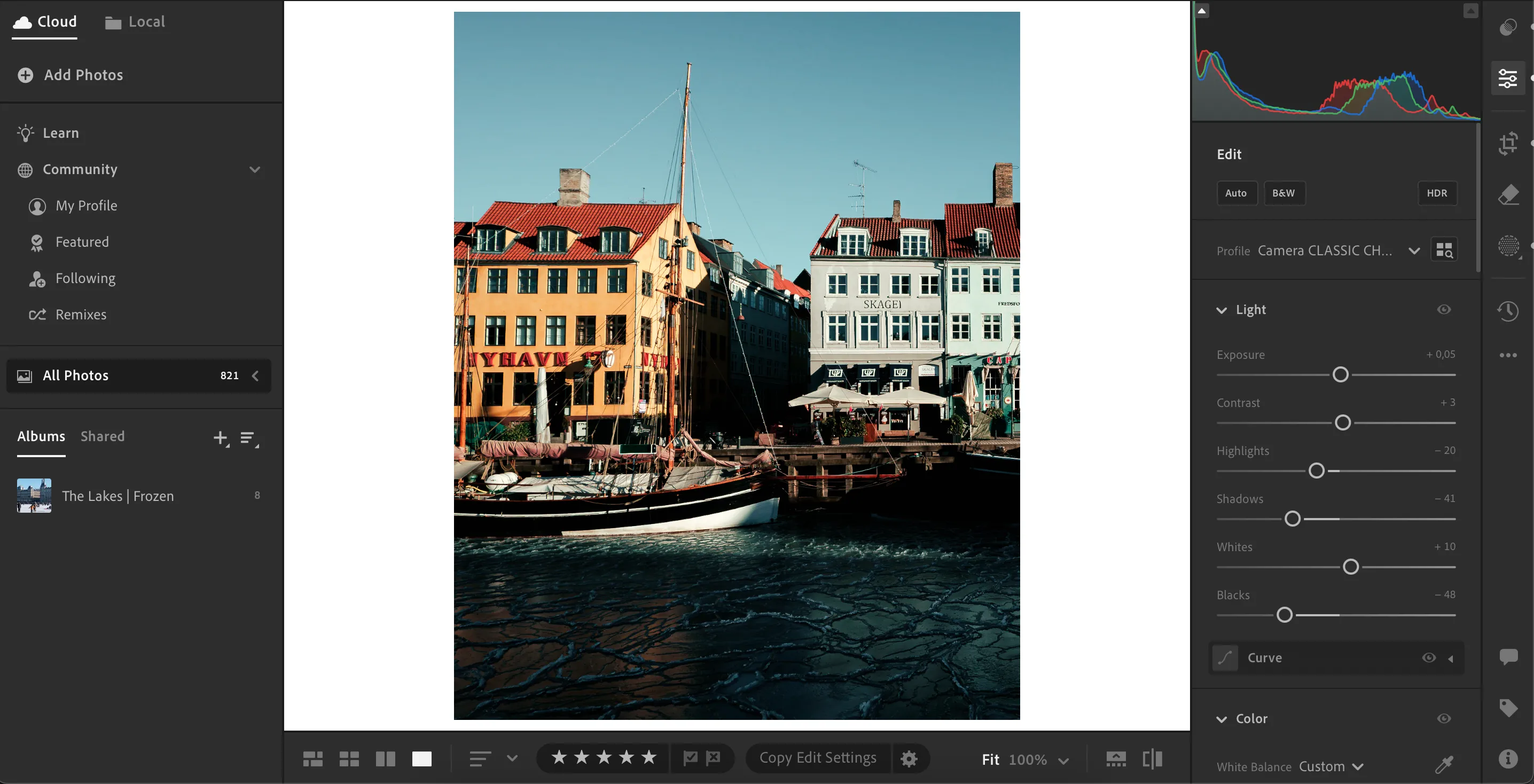 Giao diện chỉnh sửa ảnh trên ứng dụng Lightroom CC cho máy tính