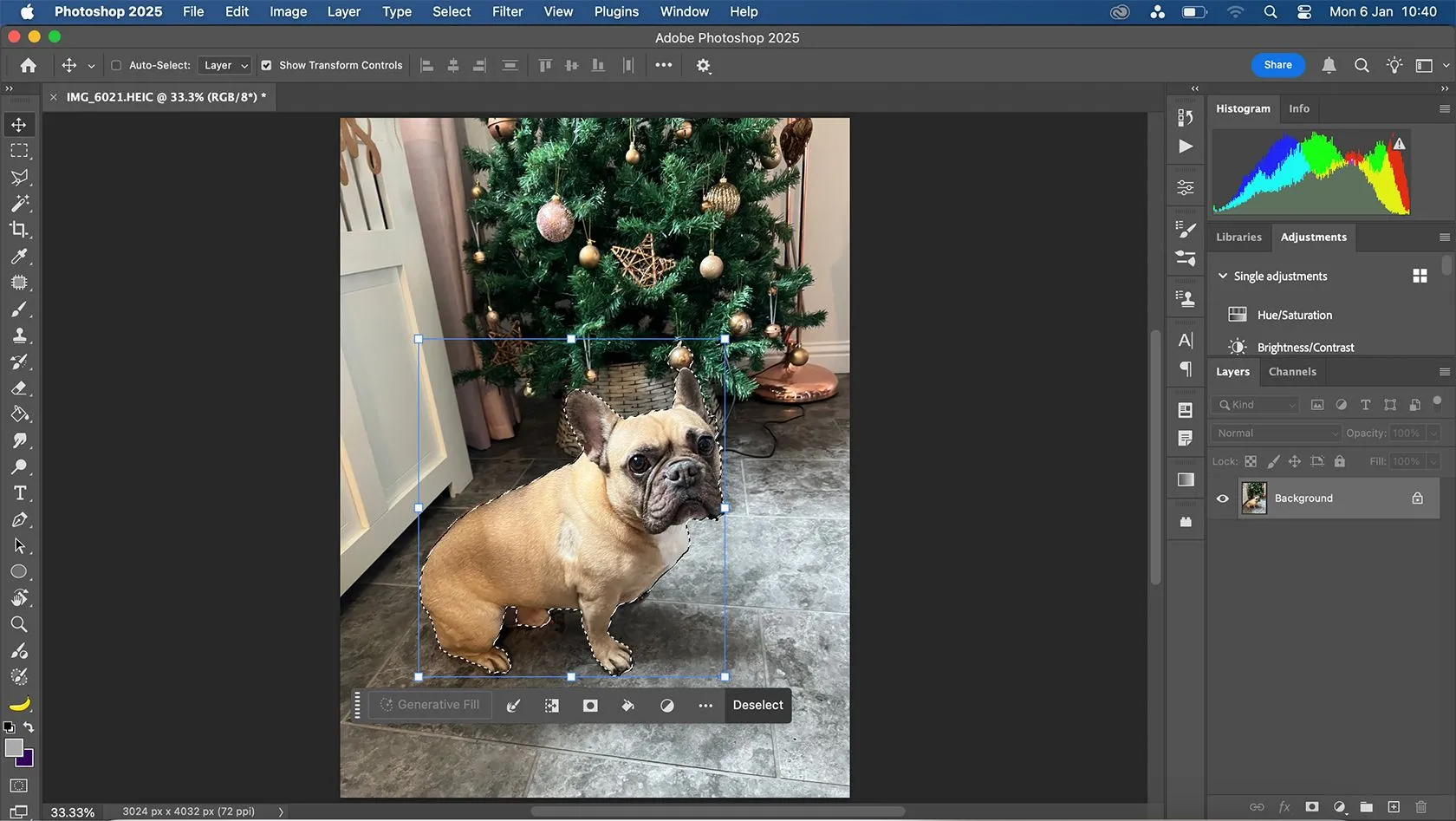 Giao diện người dùng Adobe Photoshop với các thanh công cụ, bảng điều khiển lớp và không gian làm việc chính