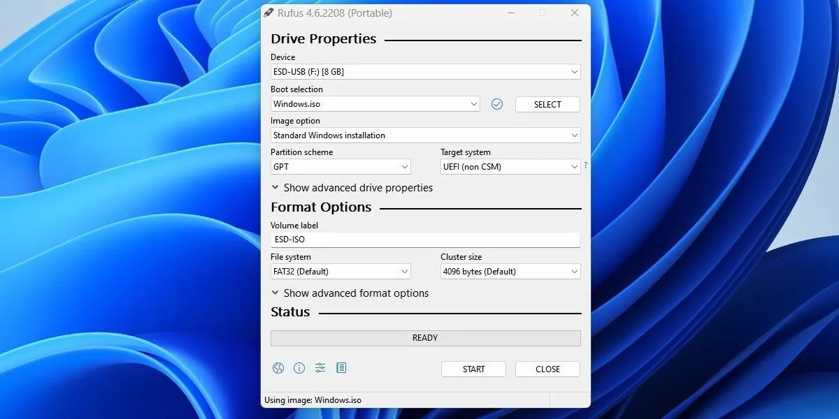 Giao diện phần mềm Rufus hiển thị các tùy chọn tạo USB boot từ file ISO Windows