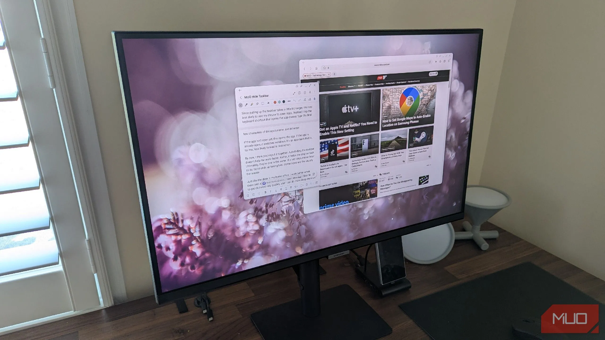 Giao diện Samsung DeX hiển thị trên màn hình máy tính, cho thấy khả năng biến điện thoại Samsung thành máy tính để bàn.