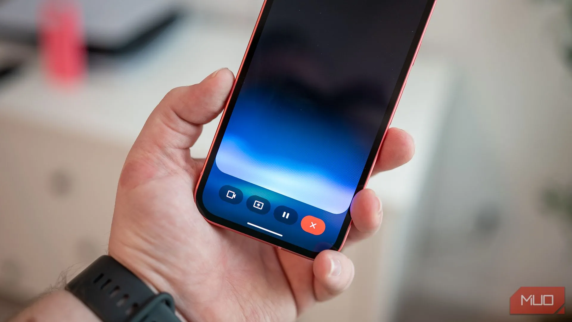 Giao diện trợ lý AI Gemini trên Google Pixel 9a đang hoạt động.