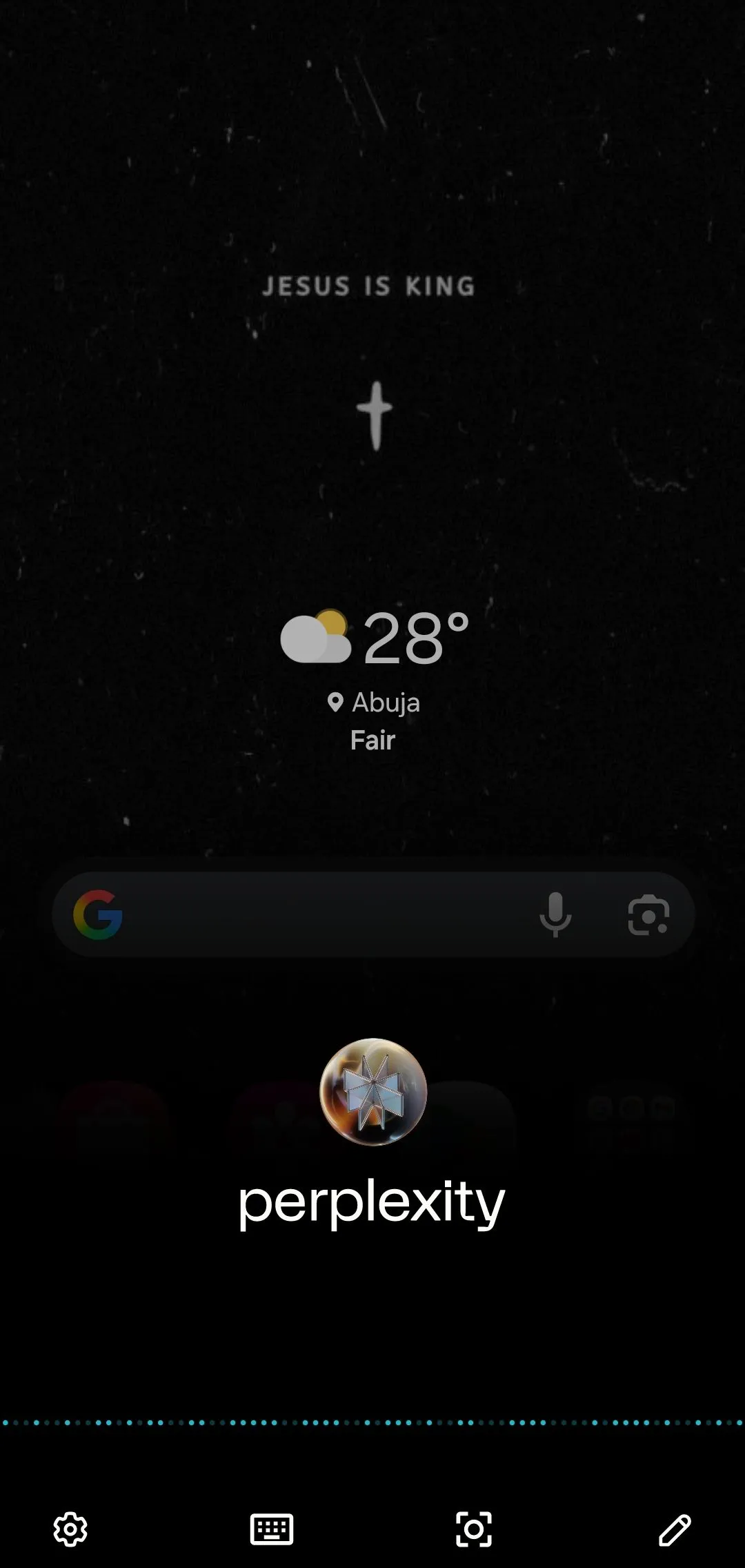 Giao diện trợ lý AI Perplexity trên màn hình chính điện thoại Android