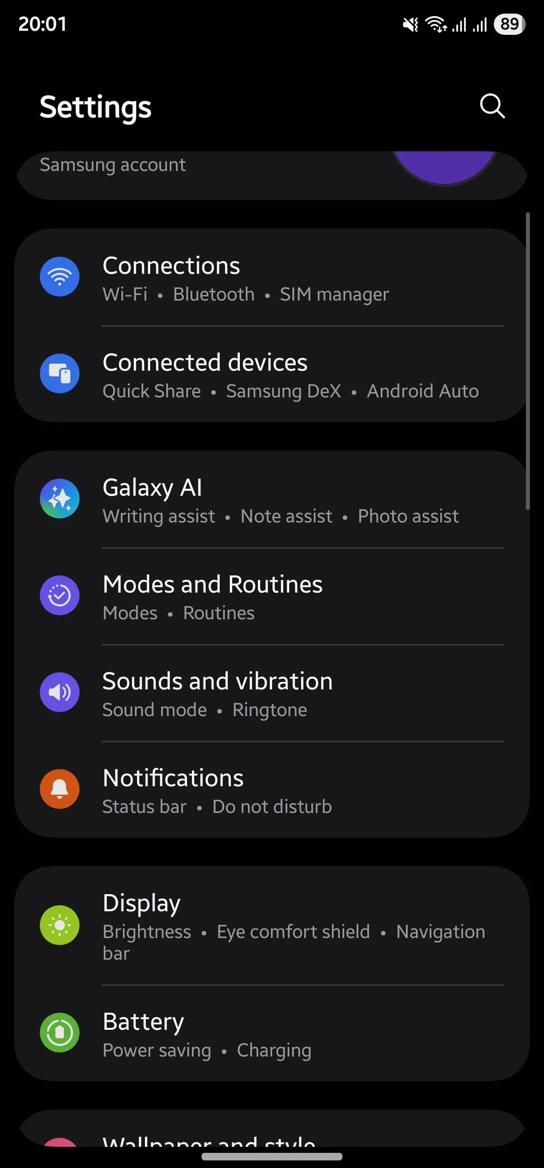 Giao diện ứng dụng Cài đặt trên điện thoại Samsung, hiển thị mục Chế độ và Quy trình.