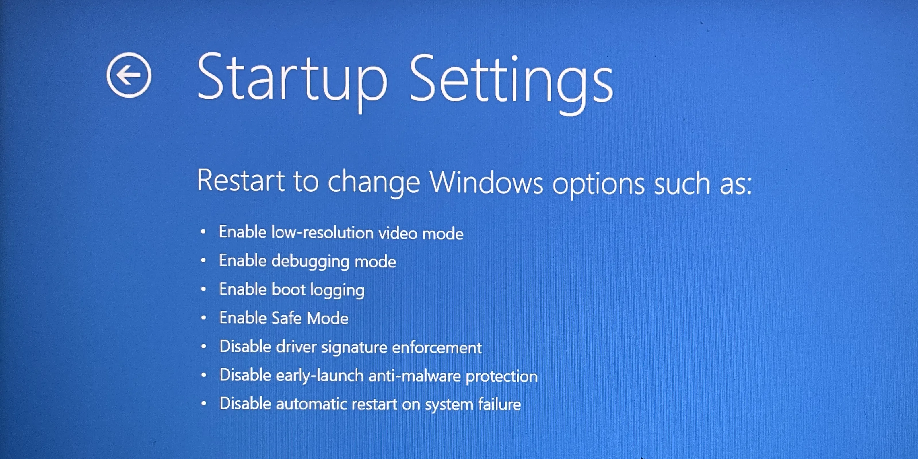 Màn hình Cài đặt Khởi động của Windows, liệt kê các chế độ khởi động đặc biệt như Safe Mode và Boot Logging.