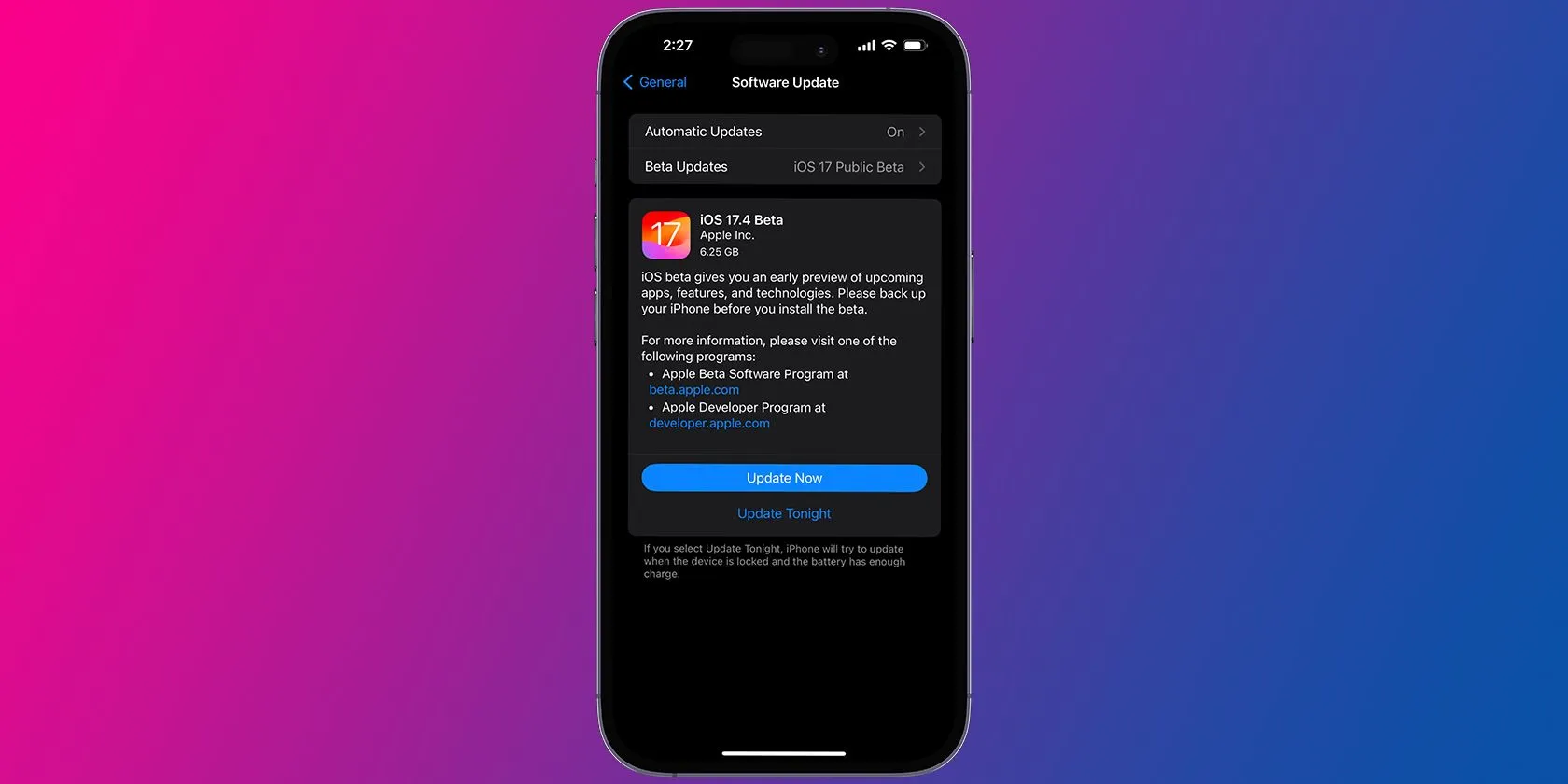 Màn hình cập nhật phần mềm iOS 17.4 trên iPhone, minh họa tầm quan trọng của việc cập nhật.