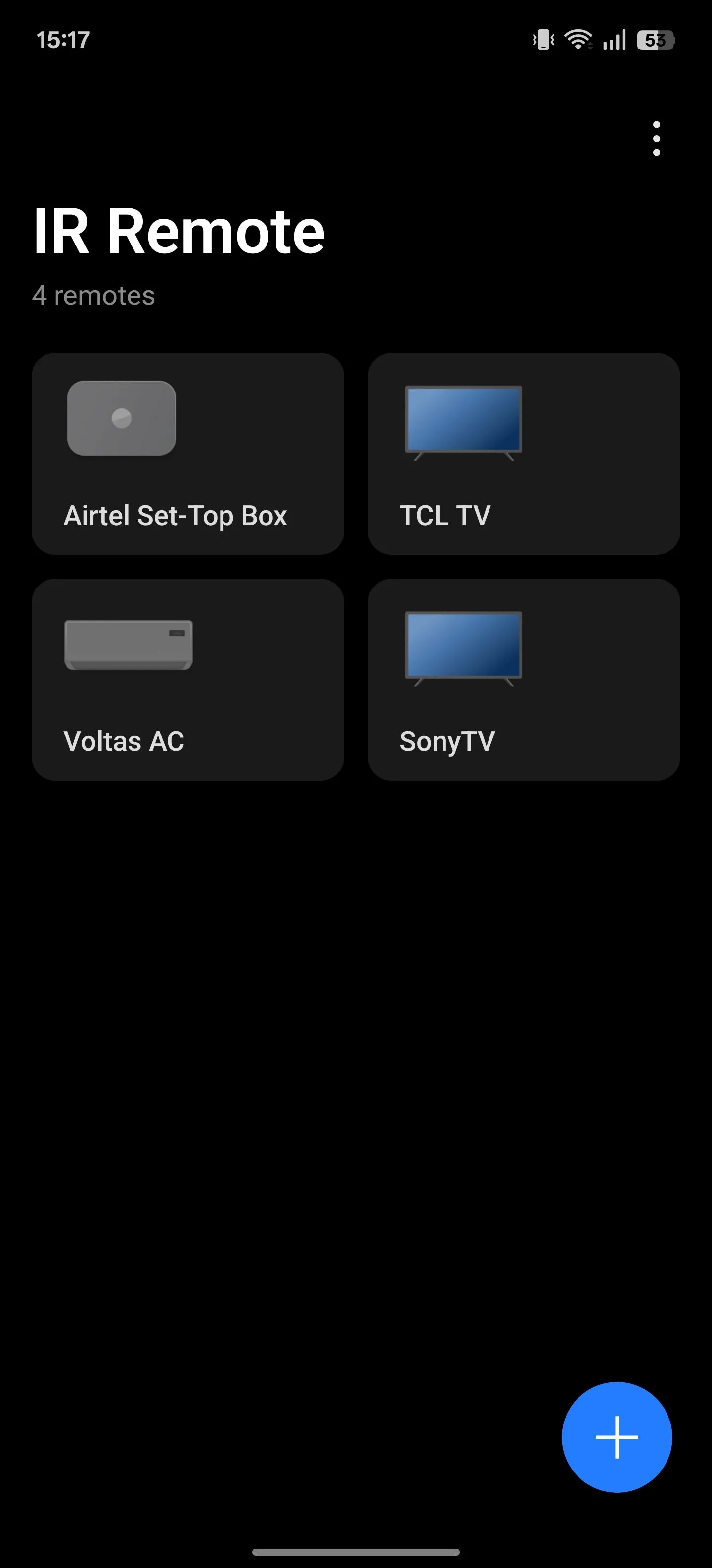 Màn hình chính của ứng dụng IR Remote hiển thị các tùy chọn điều khiển