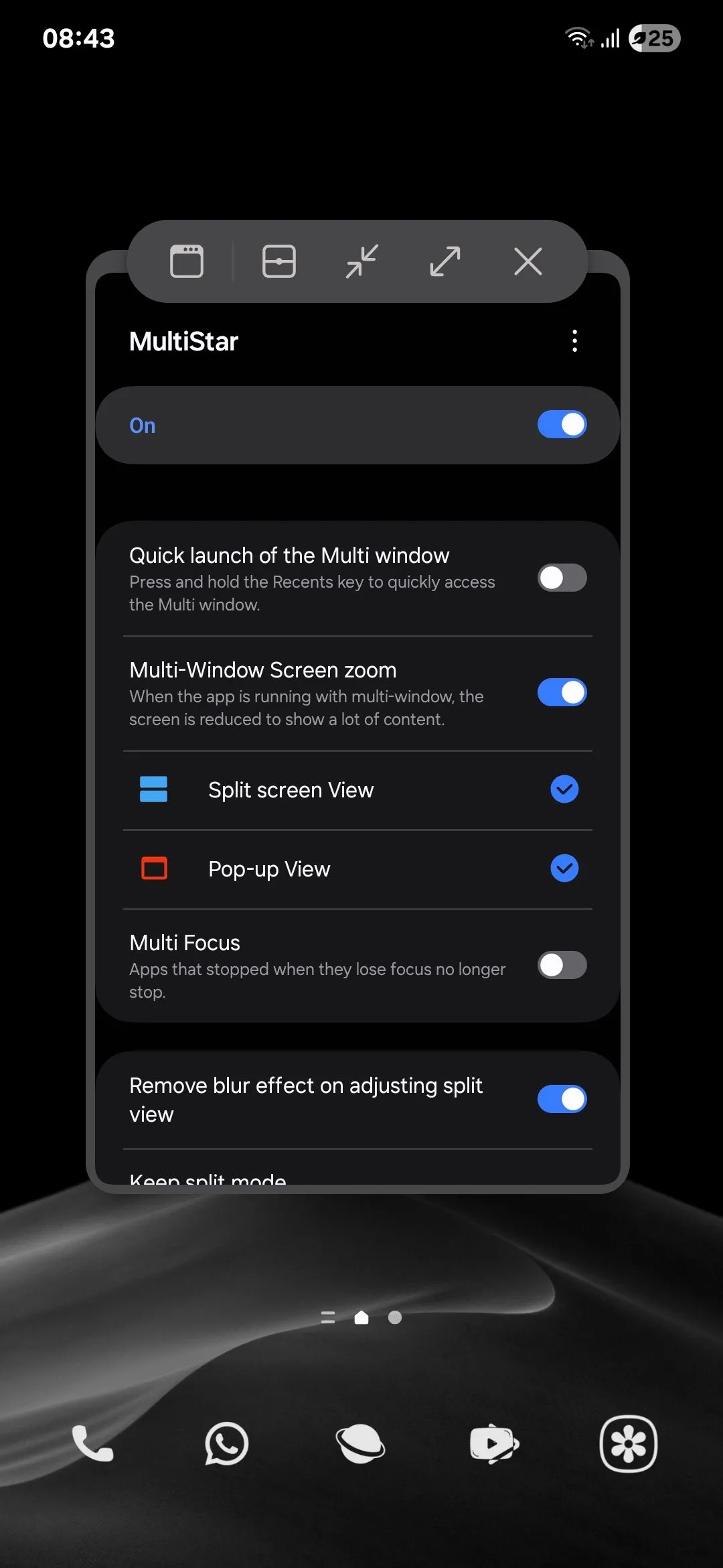 Màn hình điện thoại Samsung hiển thị ứng dụng trong chế độ cửa sổ pop-up với cỡ chữ đã được giảm, tối ưu hóa không gian hiển thị nhờ module MultiStar.