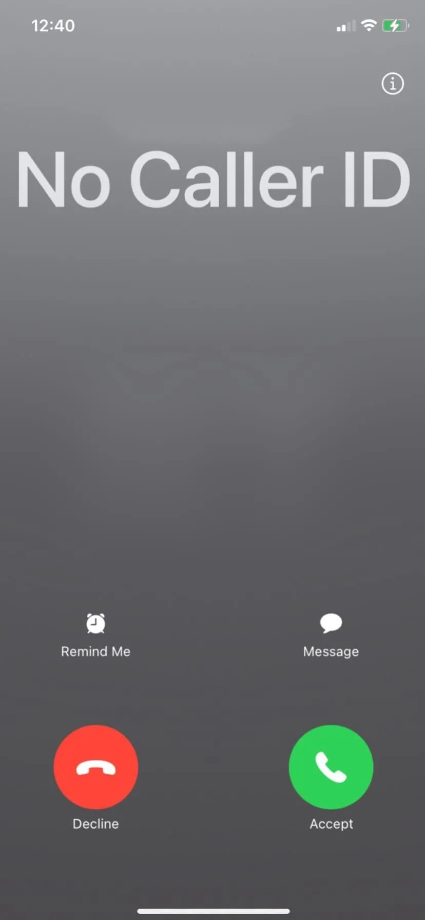 Màn hình iPhone hiển thị trạng thái "Không có ID người gọi" khi sử dụng mã *67 để ẩn số điện thoại.