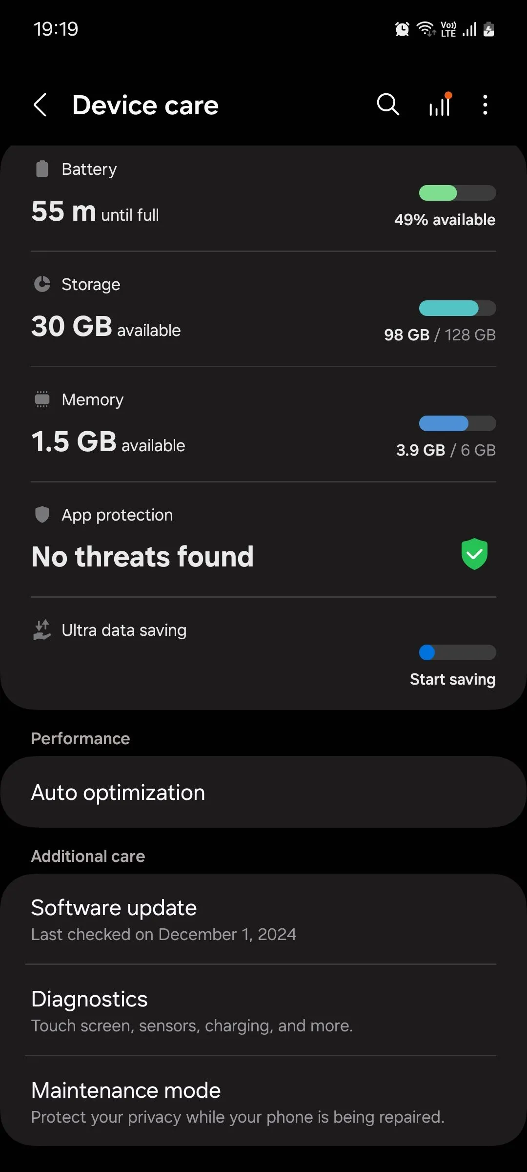 Menu Chăm sóc thiết bị trên Samsung One UI, hiển thị tùy chọn Tối ưu hóa tự động để thiết lập khởi động lại.
