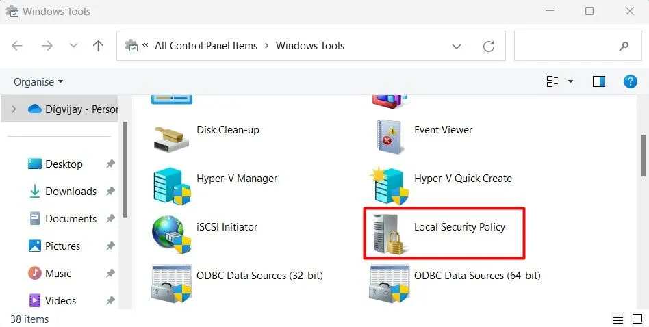 Mở Chính sách Bảo mật Cục bộ từ Control Panel và Công cụ Windows