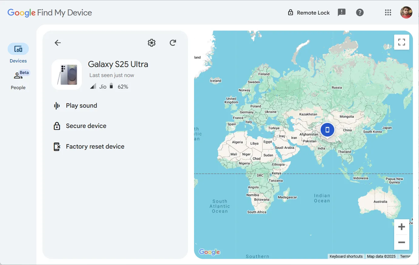 Mở Google Find My Device để kiểm tra IMEI