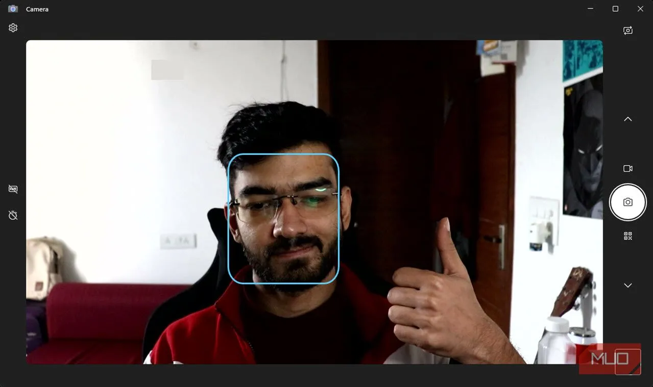 Người dùng trải nghiệm chất lượng hình ảnh vượt trội khi dùng máy ảnh DSLR làm webcam qua ứng dụng Windows Camera