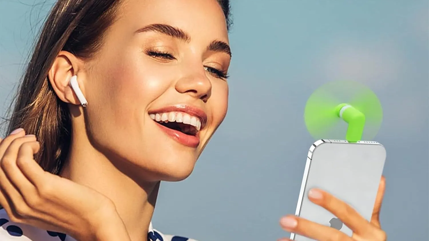 Quạt mini nhỏ gọn cắm cổng USB-C hoặc Lightning cho điện thoại iPhone.