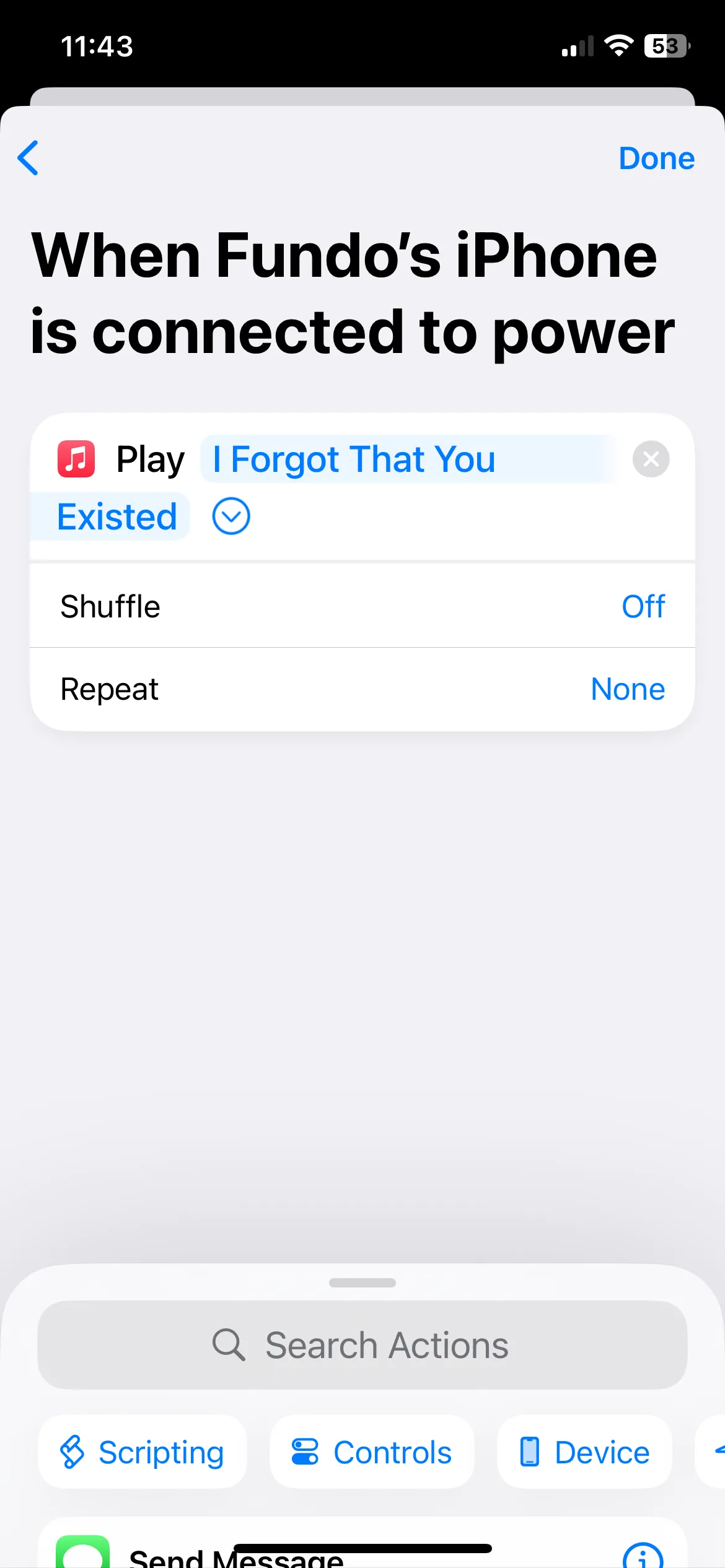 Thiết lập tác vụ phát bài hát đã chọn từ Apple Music làm âm báo sạc trên iPhone.