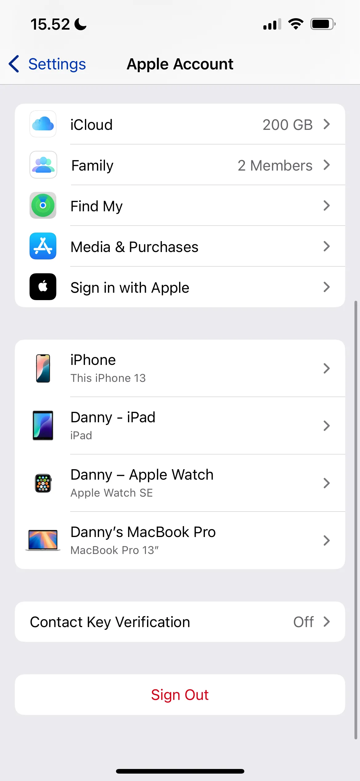 Thiết lập tài khoản Apple ID trên iPhone, chọn mục iCloud