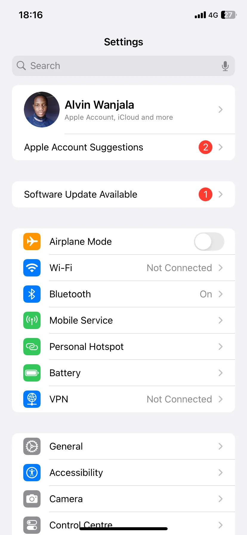 Trang cài đặt Dữ liệu di động của iPhone, hiển thị tùy chọn Dữ liệu thấp
