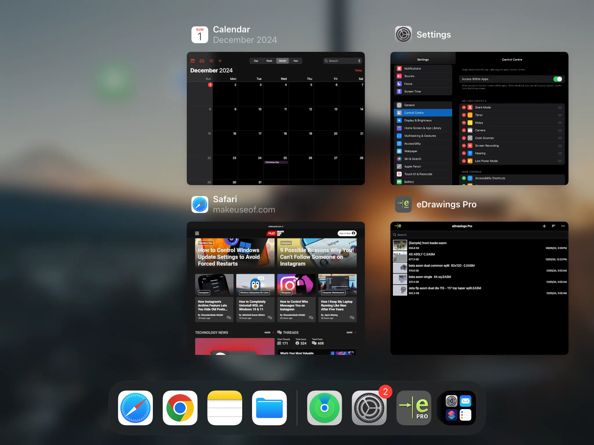Trình chuyển đổi ứng dụng iPadOS hiển thị nhiều ứng dụng đang mở, minh họa khả năng đa nhiệm trên iPad.