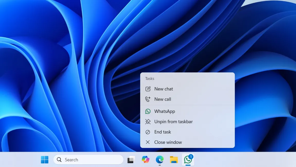 Tùy chọn kết thúc tác vụ (End task) cho ứng dụng WhatsApp trên thanh Taskbar Windows 11