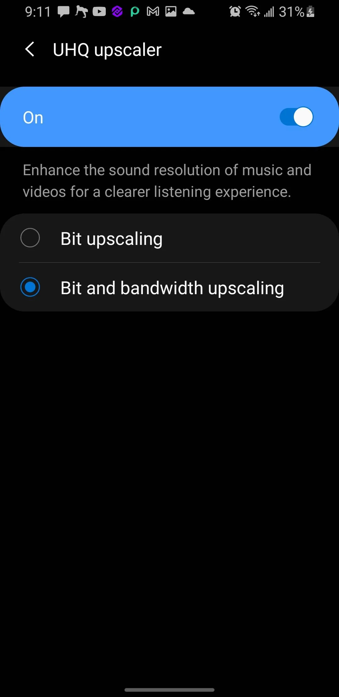 Tùy chọn nâng cấp âm thanh UHQ Upscaler trên Samsung, bao gồm &quot;Bit upscaling&quot; và &quot;Bit and bandwidth upscaling&quot;.