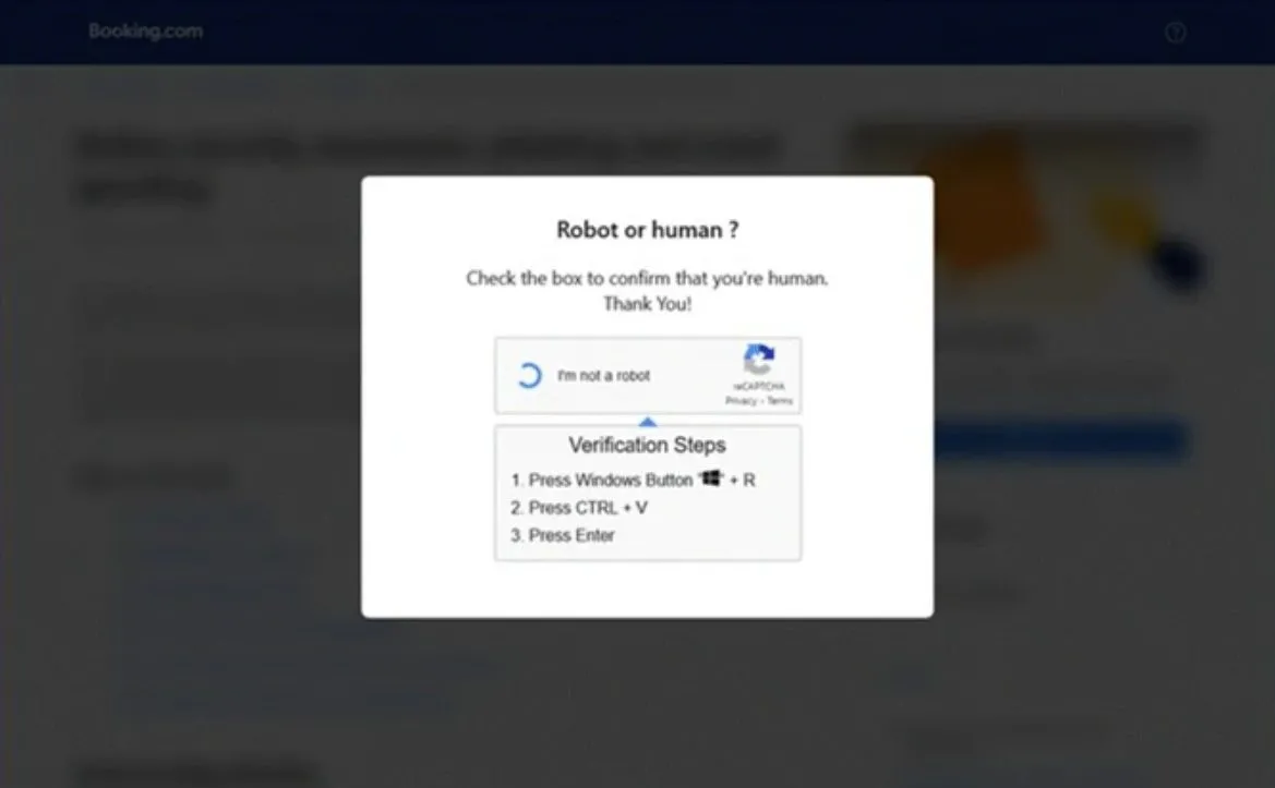 Ví dụ trang CAPTCHA giả mạo yêu cầu người dùng chạy lệnh từ Microsoft Threat Intelligence trong vụ lừa đảo Booking.com